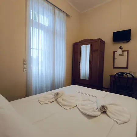 Anesis Hotel 3*