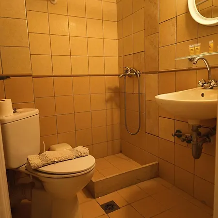 Anesis Hotel 3*