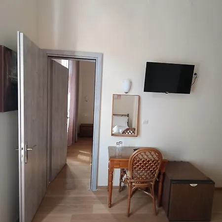Anesis Hotel